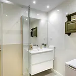 Casa Midi إسكارييا